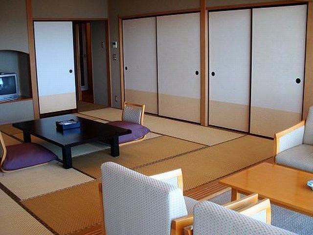 青島観光ホテル